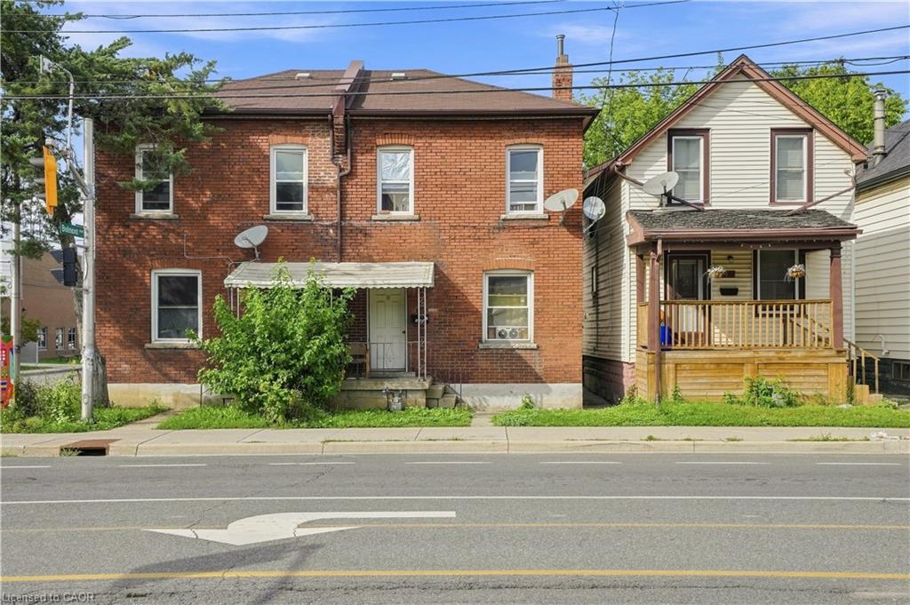 1085 Cannon Street E Property Photo 3