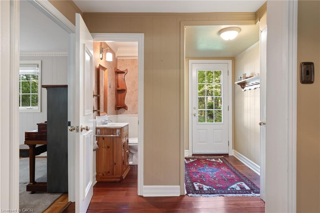 401 Cairncroft Road Property Photo 22