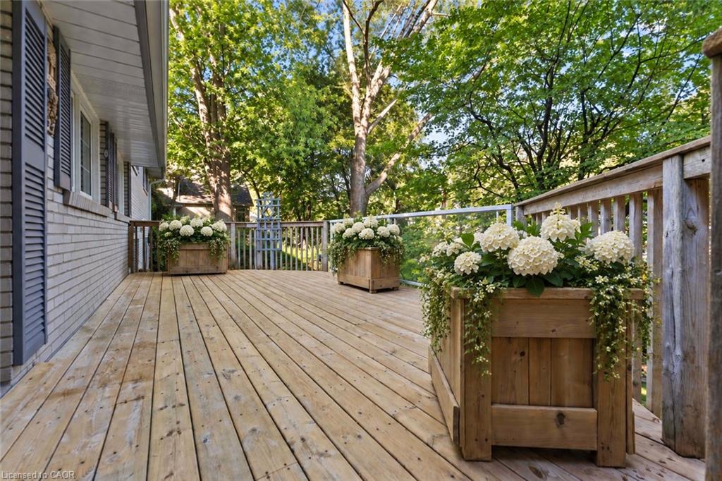 401 Cairncroft Road Property Photo 24