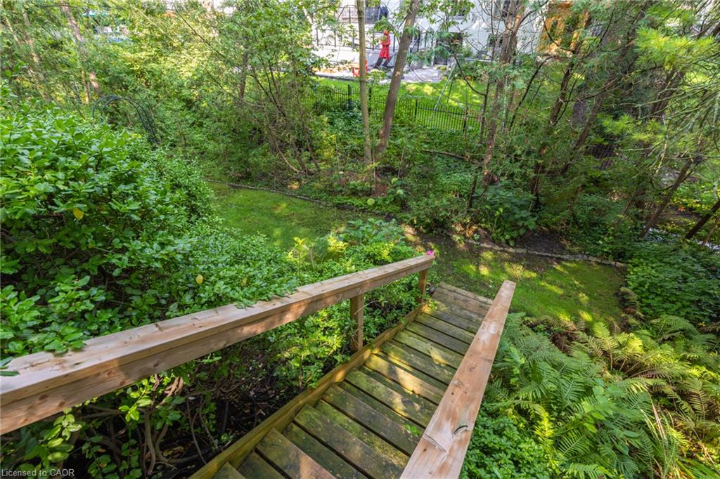 401 Cairncroft Road Property Photo 27