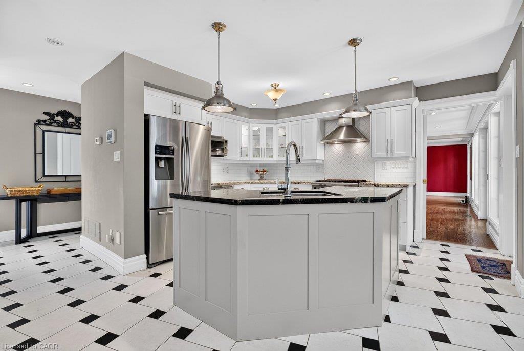 3151 Lakeshore Road Property Photo 12