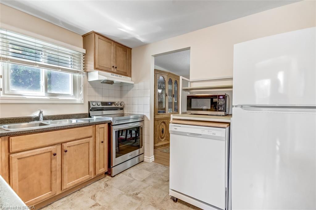 207 Dunsdon Street Property Photo 6