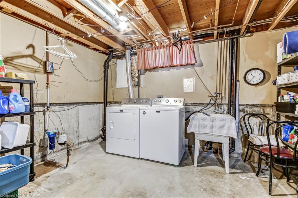 207 Dunsdon Street Property Photo 16