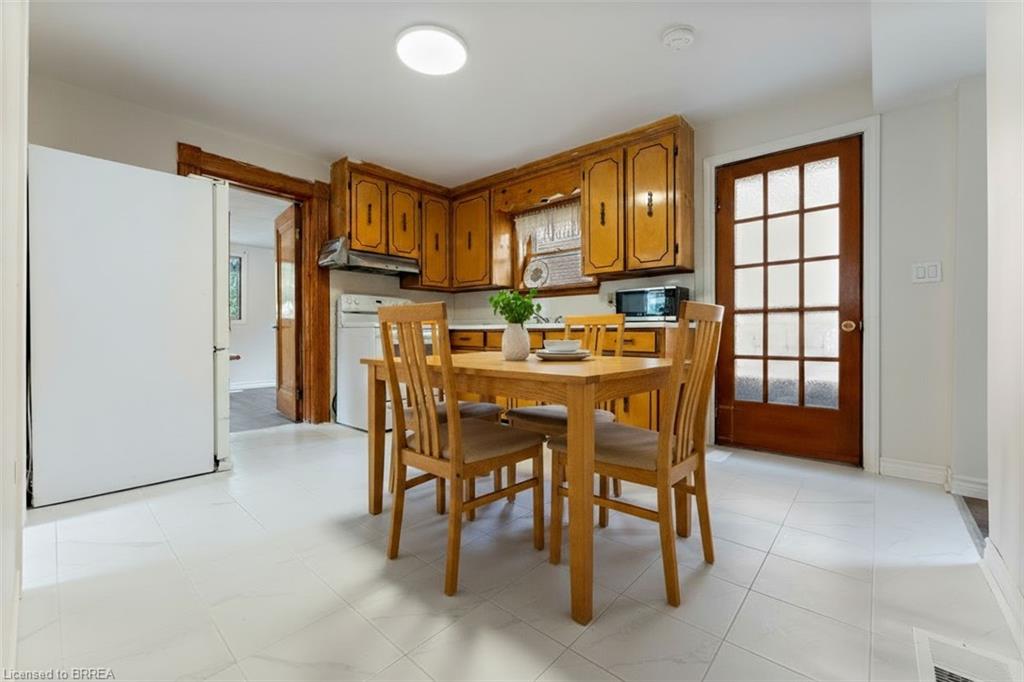 150 Elgin Street Property Photo 4