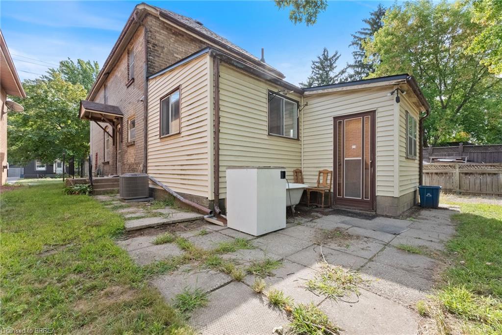 150 Elgin Street Property Photo 11