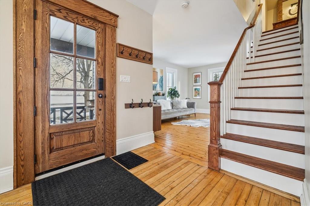 110 Cream Street Property Photo 7