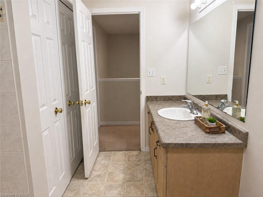 974 Creekside Drive Property Photo 17