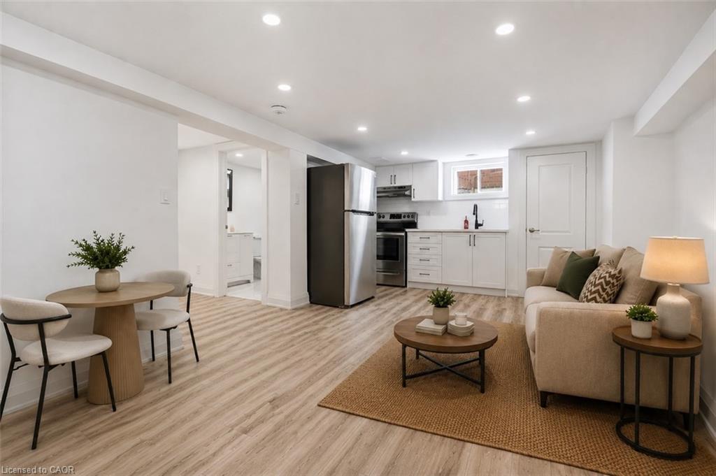 117 West 5th Street Property Photo 23