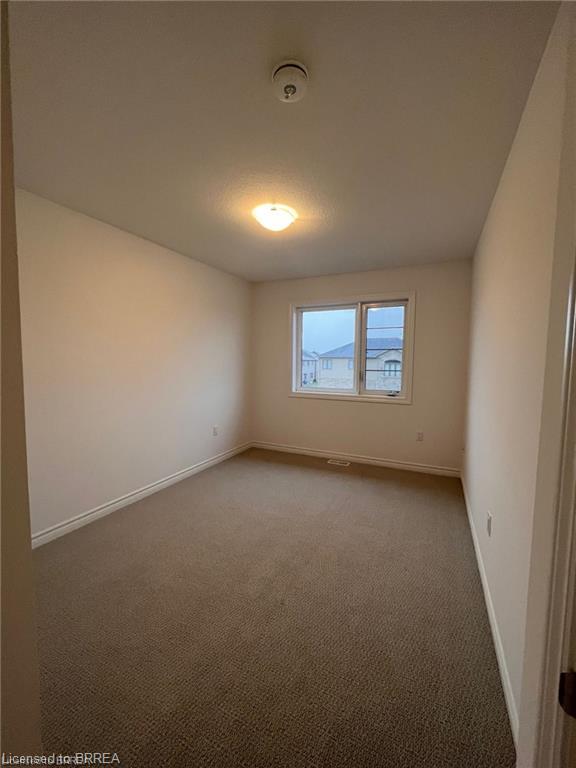 2-461 Blackburn Drive Property Photo 13