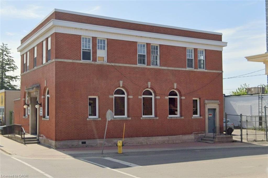19 King Street W Property Photo 2