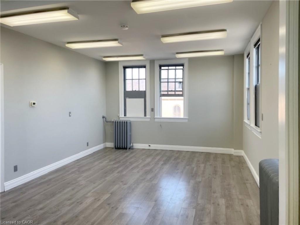 19 King Street W Property Photo 21