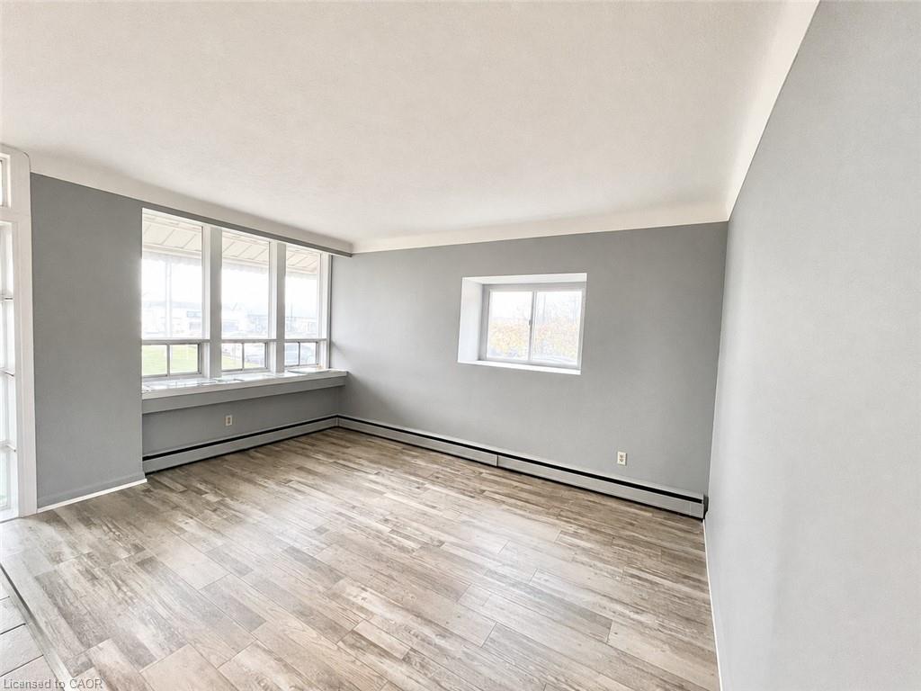 55 John Street N Property Photo 3