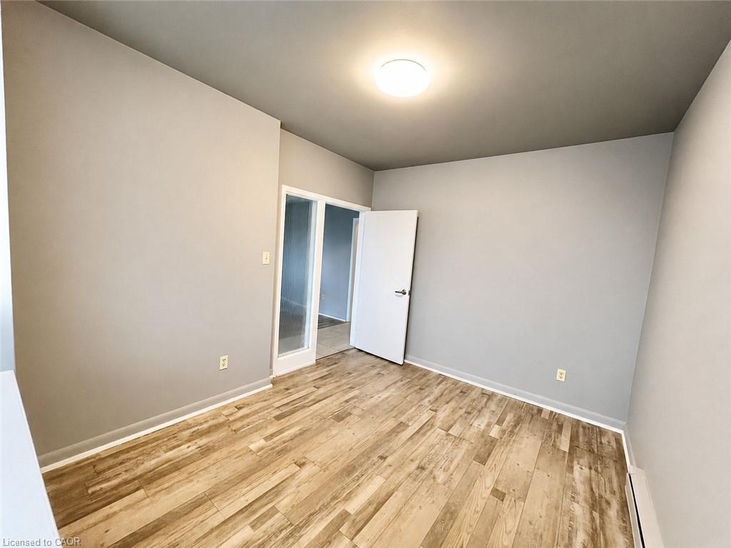 55 John Street N Property Photo 6