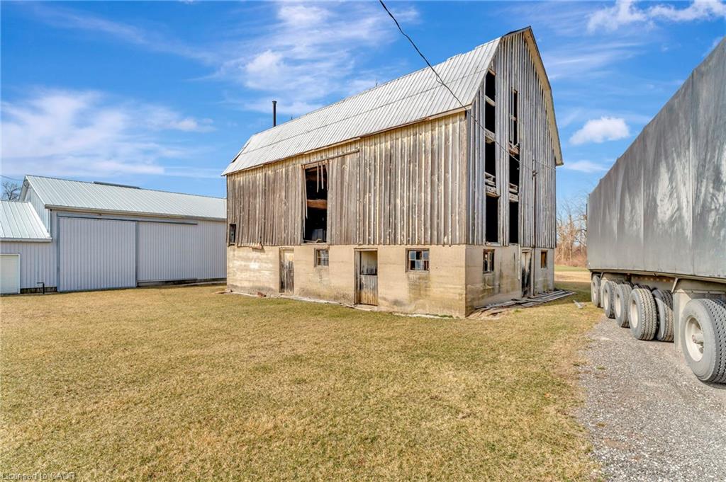 1135 Norfolk Cty Rd 19 W Property Photo 7