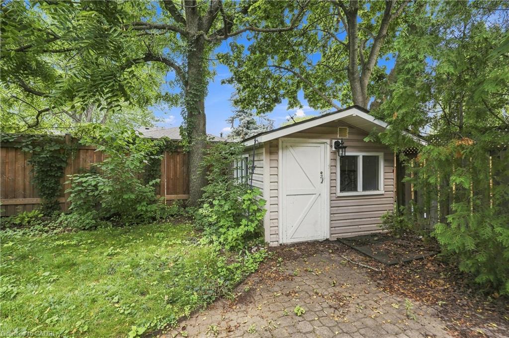 17 Rita Street Property Photo 33