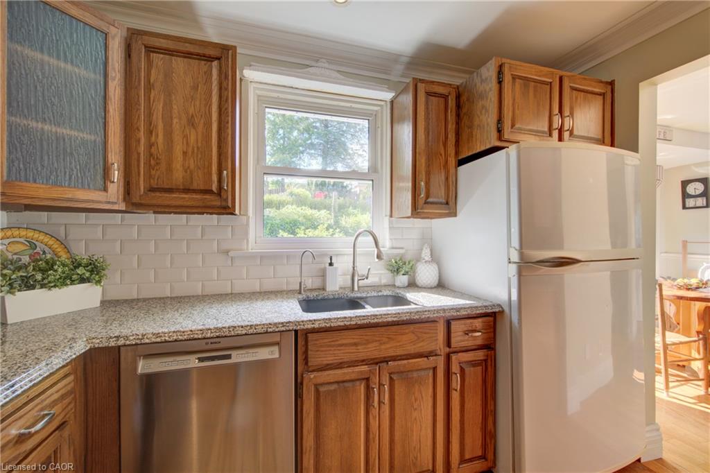 24 Forest Road Property Photo 15