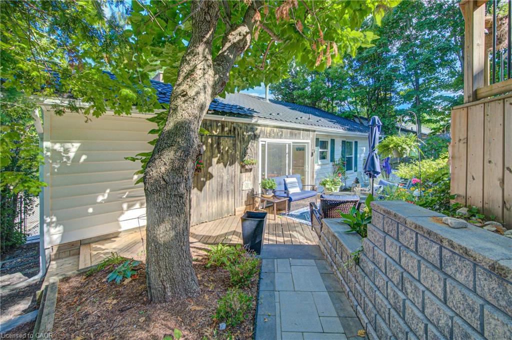 24 Forest Road Property Photo 34