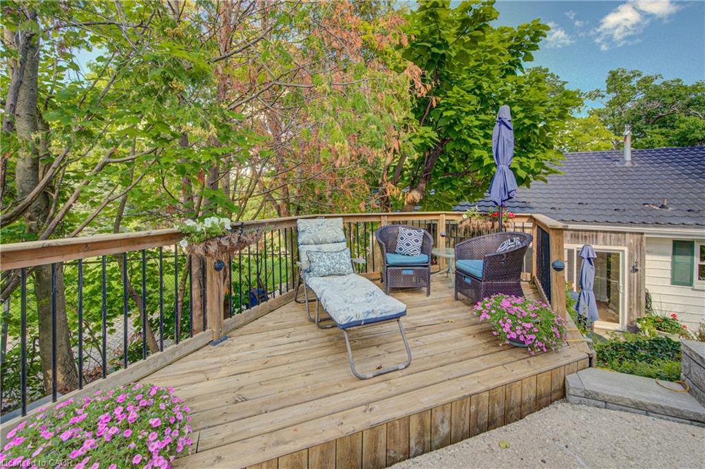 24 Forest Road Property Photo 38