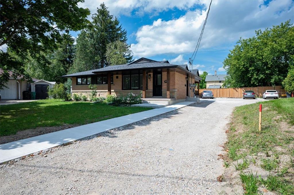 2-10 Cardinal Crescent N Property Photo 4
