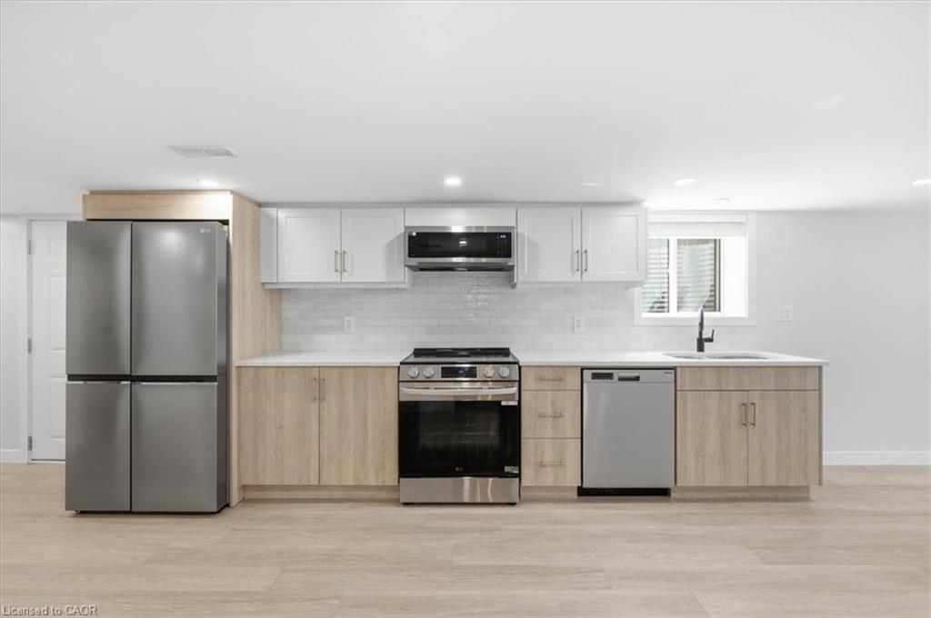 2-10 Cardinal Crescent N Property Photo 10