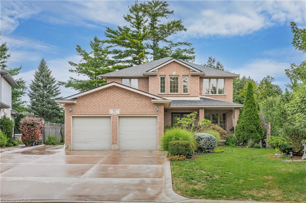 52 Archwood Crescent