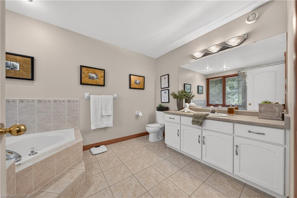 52 Archwood Crescent Property Photo 25