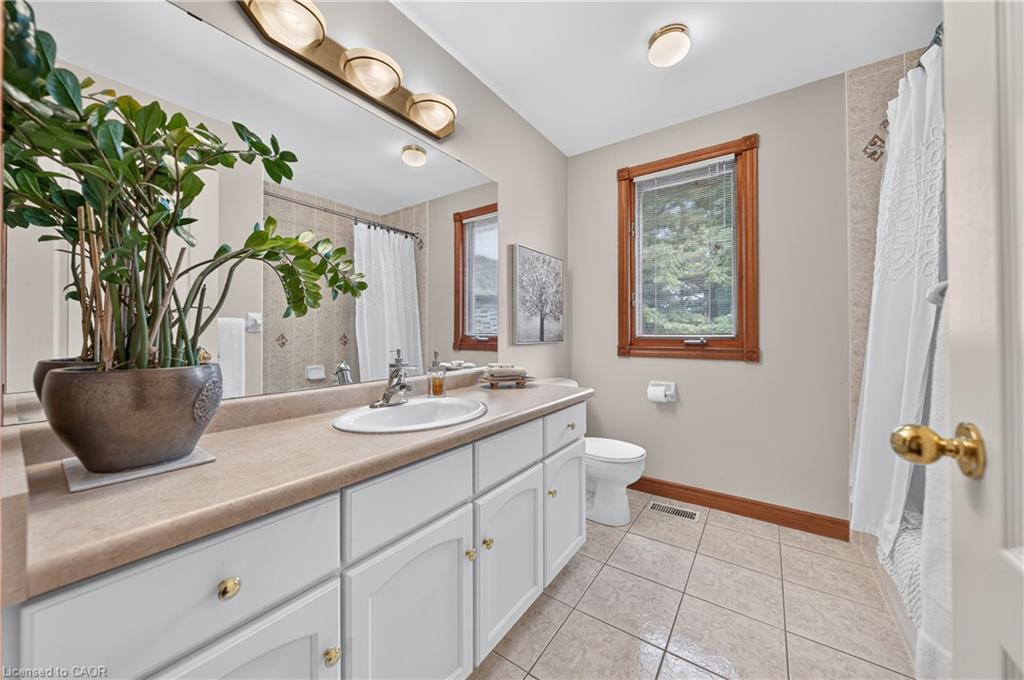 52 Archwood Crescent Property Photo 33