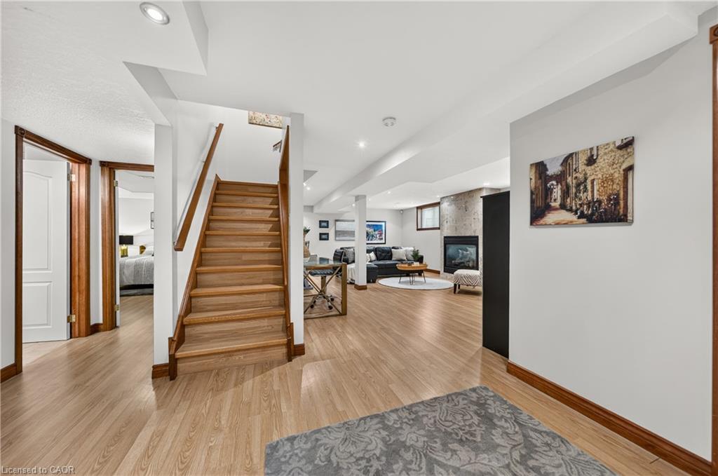 52 Archwood Crescent Property Photo 35