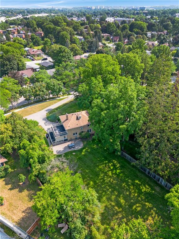 272 Sheldon Avenue N Property Photo 8
