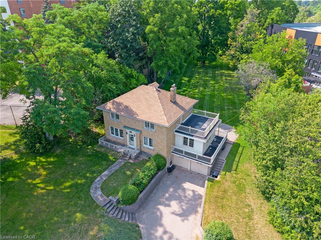 272 Sheldon Avenue N Property Photo 11
