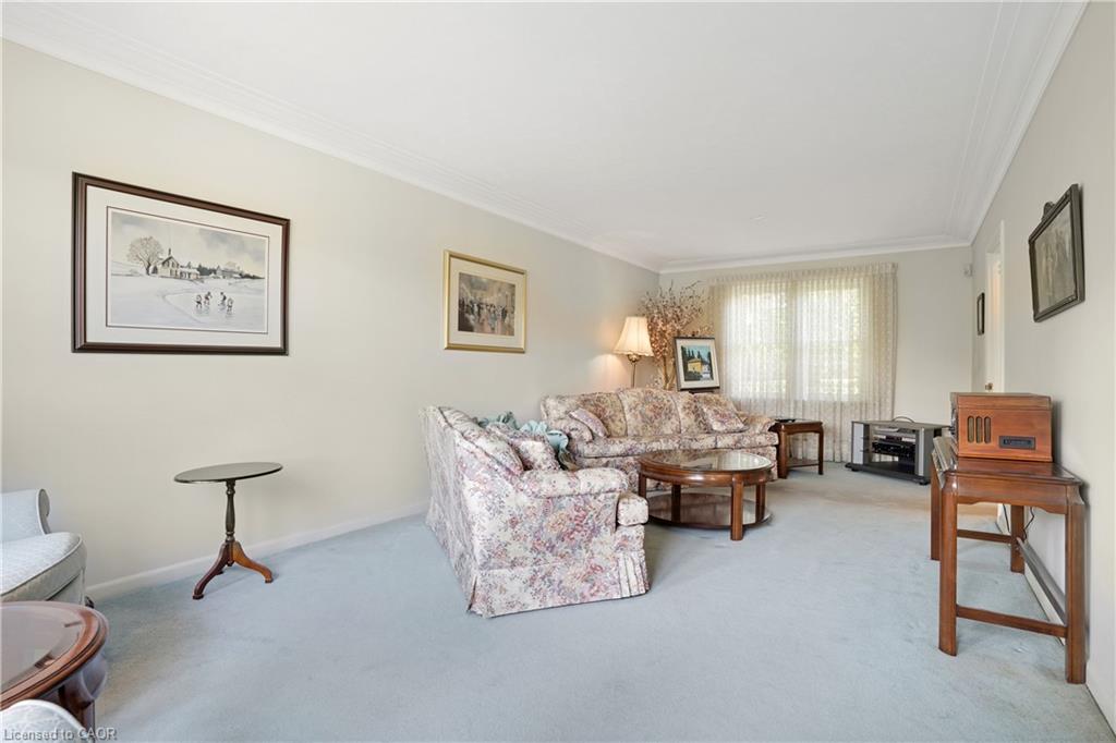 272 Sheldon Avenue N Property Photo 15