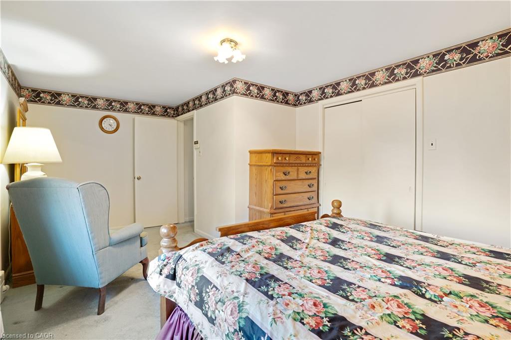 272 Sheldon Avenue N Property Photo 26