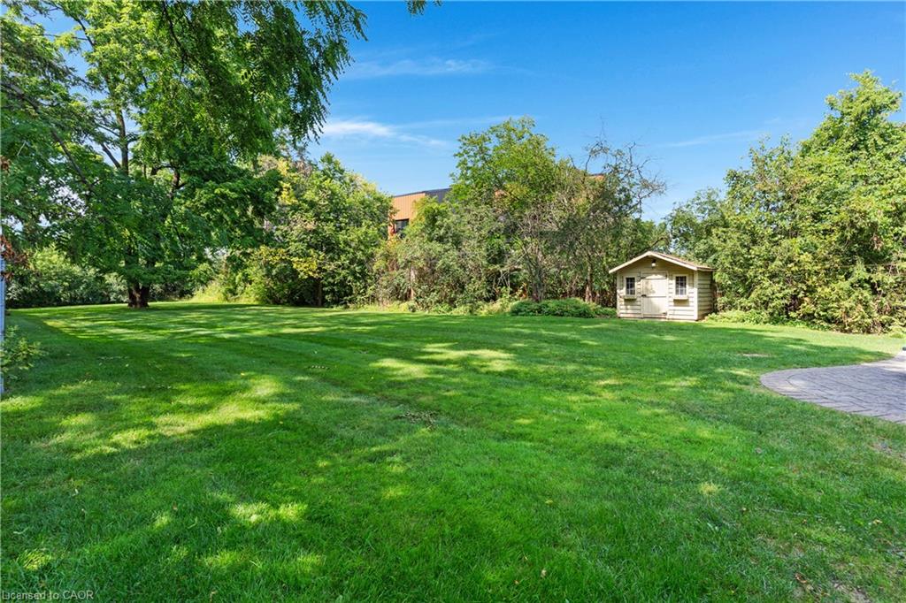 272 Sheldon Avenue N Property Photo 41