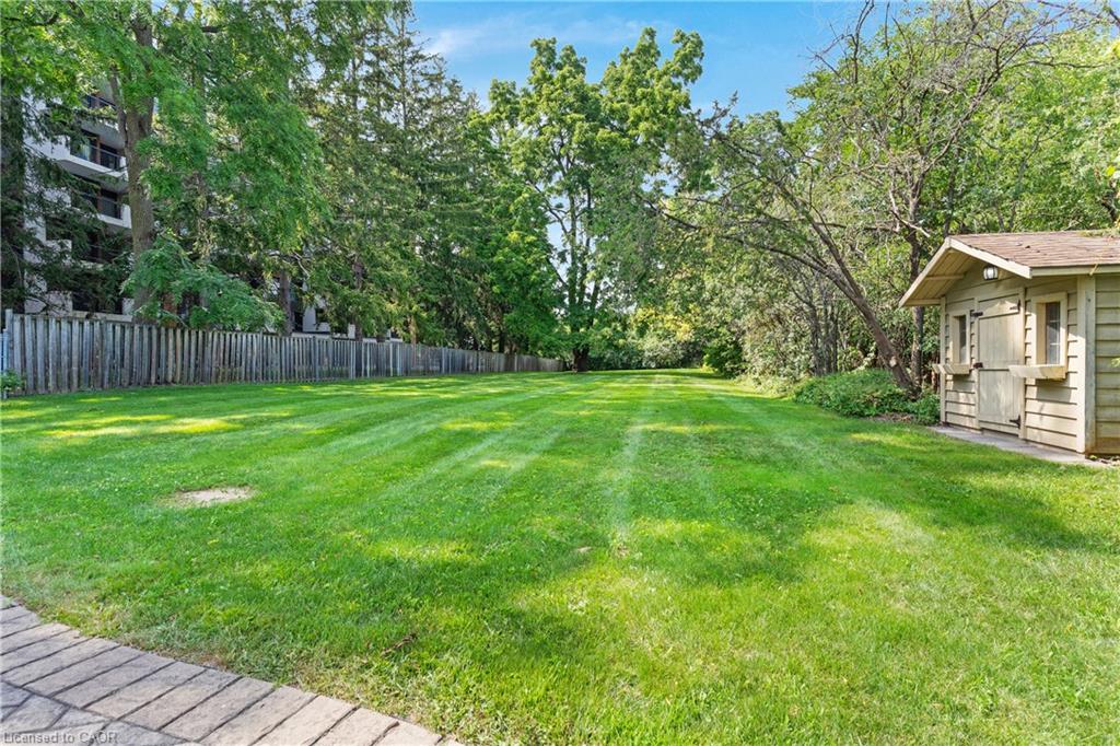 272 Sheldon Avenue N Property Photo 46