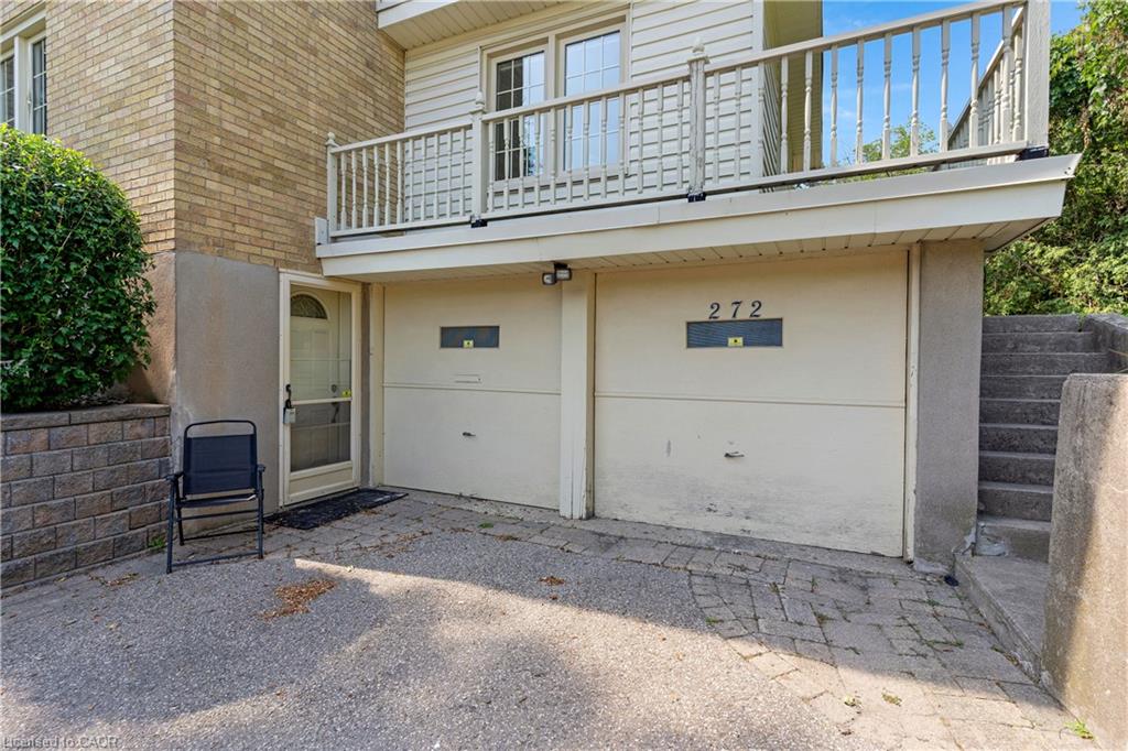 272 Sheldon Avenue N Property Photo 47