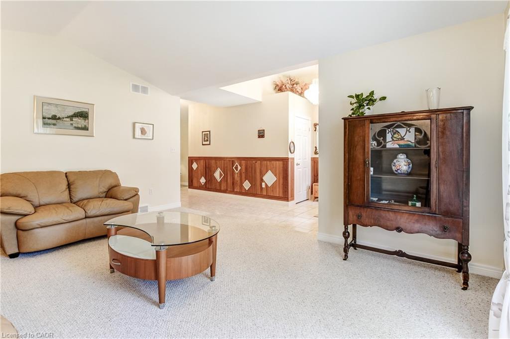 25 Bates Lane Property Photo 9
