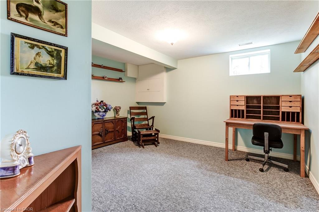 25 Bates Lane Property Photo 29