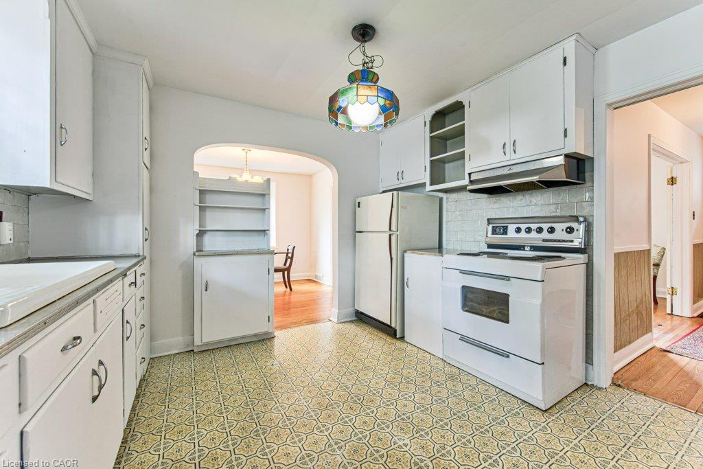 321 Highland Park Property Photo 13