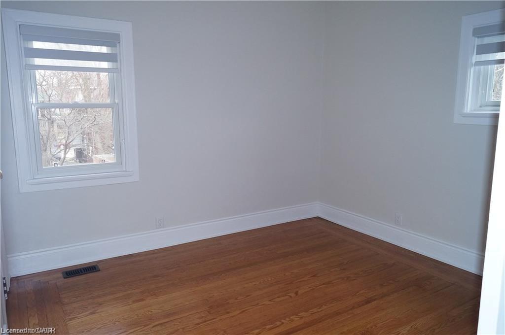 2-63 Holton Avenue S Property Photo 6