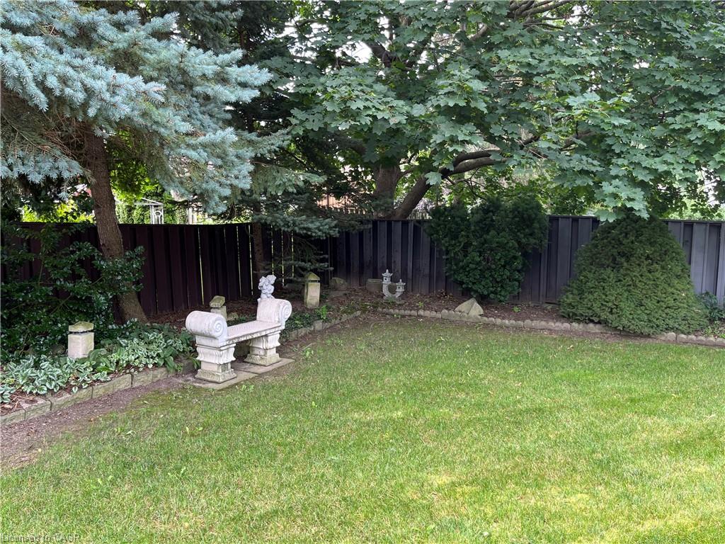 205 Rykert Street Property Photo 23