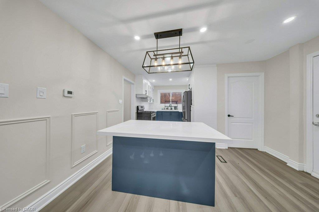 441 West 5th Street Property Photo 9