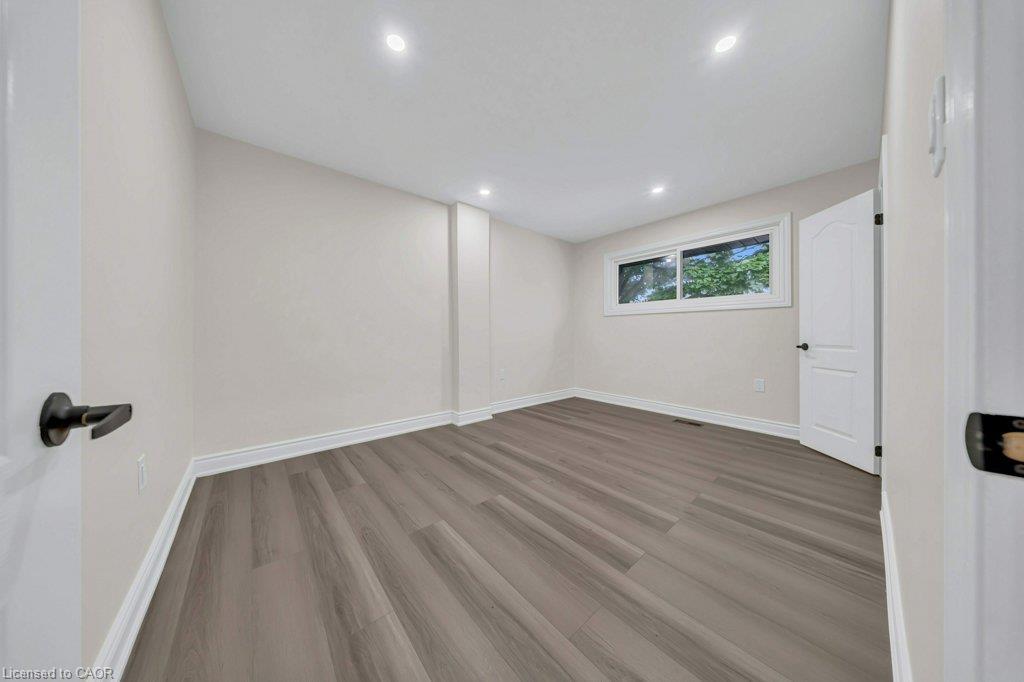 441 West 5th Street Property Photo 17