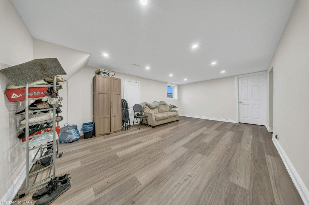 441 West 5th Street Property Photo 25