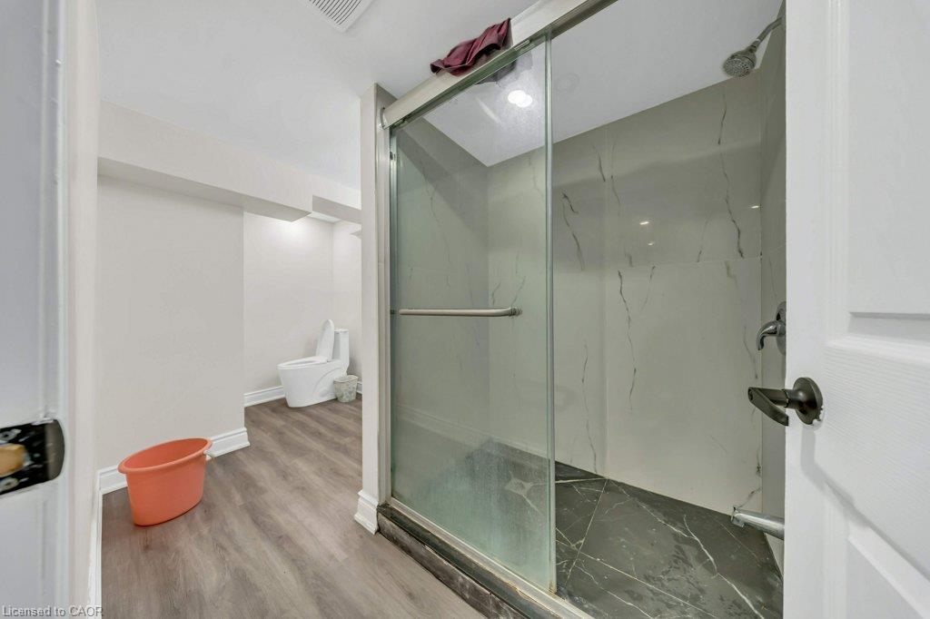 441 West 5th Street Property Photo 32