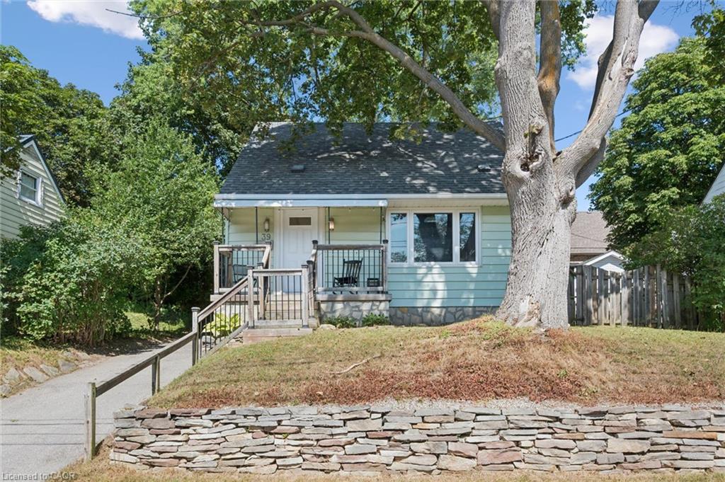 39 Ridgewood Avenue Property Photo 5