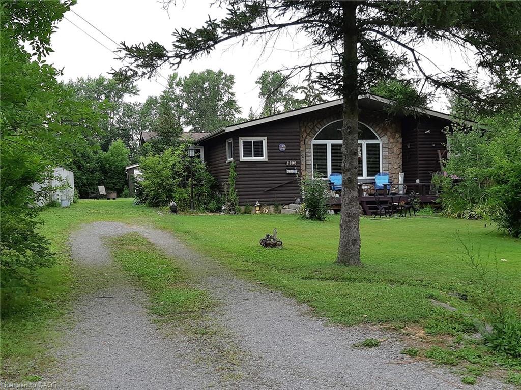 2990 Poplar Avenue Property Photo 1