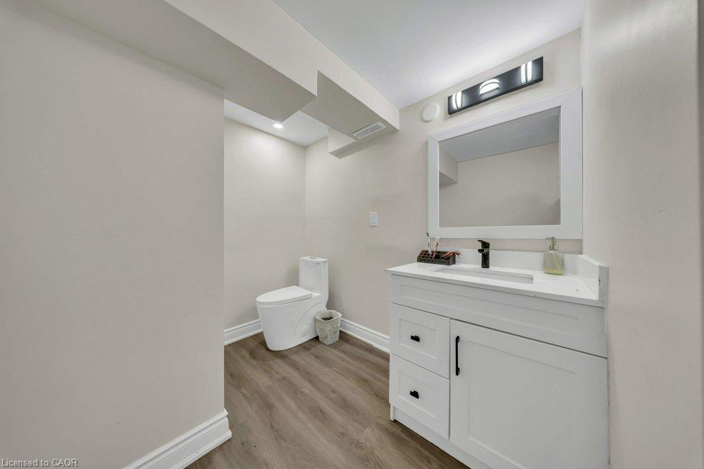 441 West 5th Street Property Photo 33