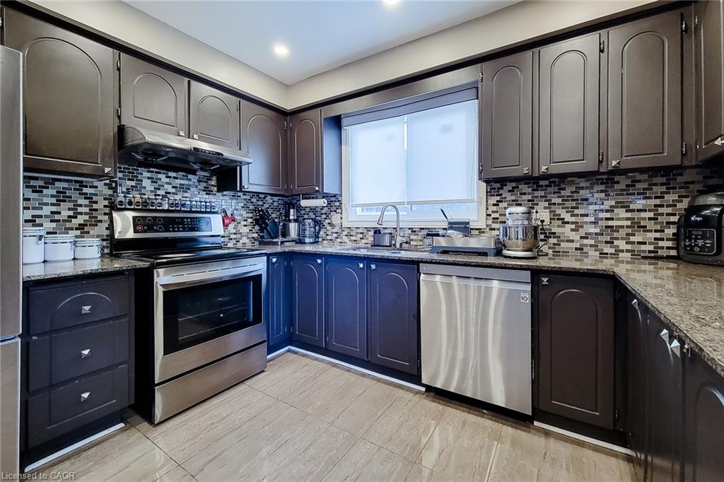 367 Hemlock Avenue Property Photo 27