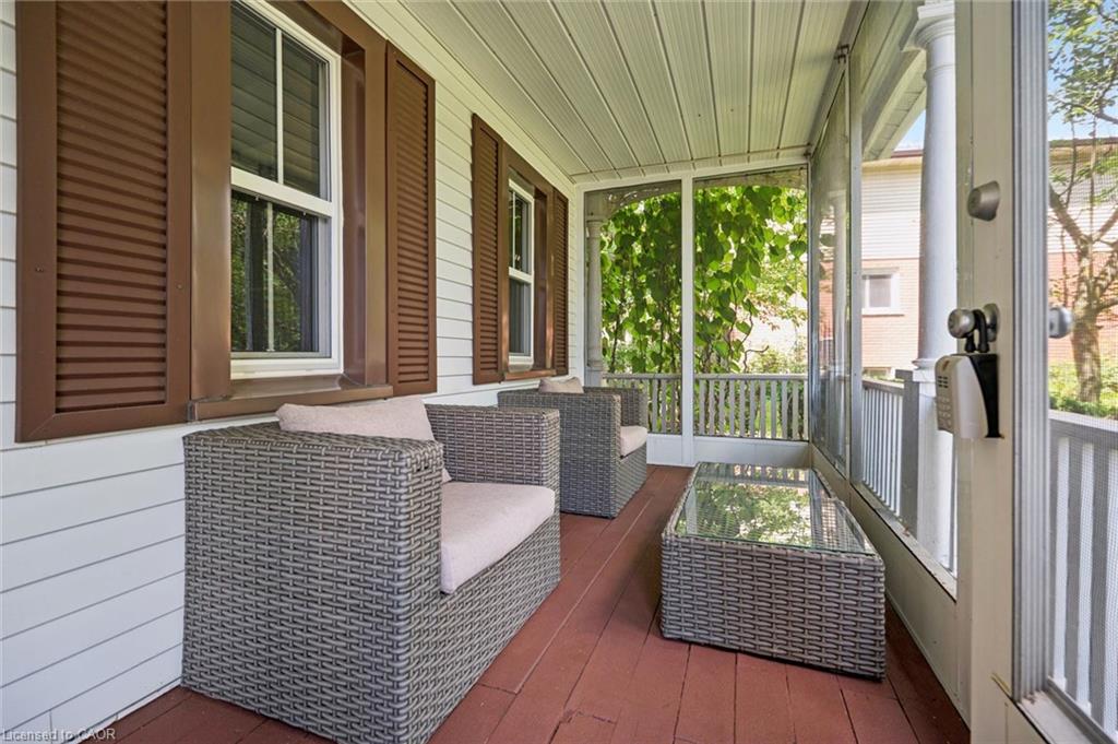 318 Guelph Avenue Property Photo 6