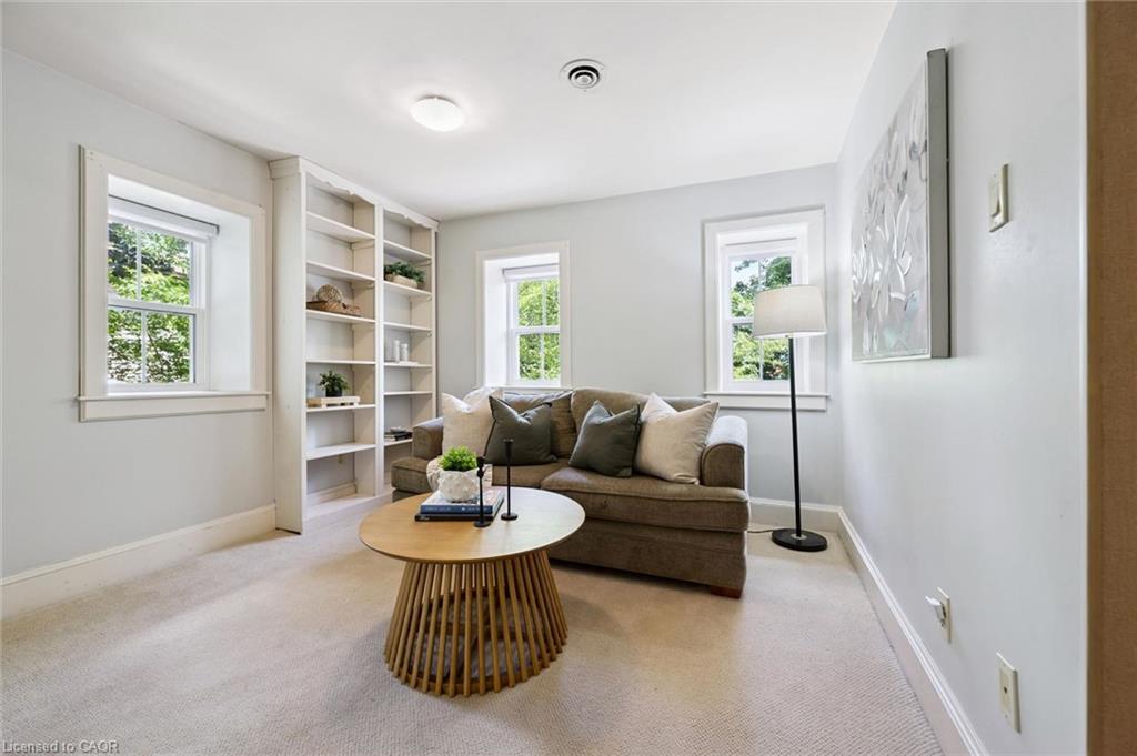 318 Guelph Avenue Property Photo 23